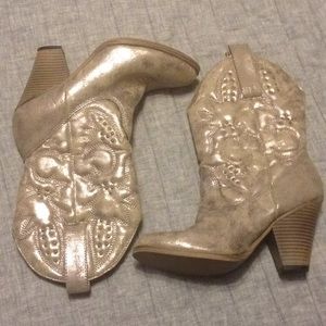 Gold Mia ankle boots